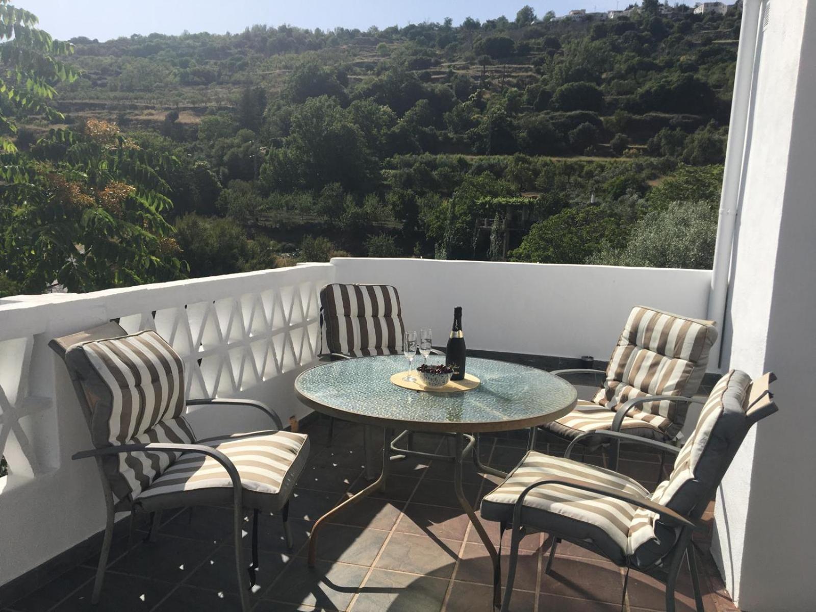 Valle De La Calma - Apartamentos Rurales De Mecina Granada Luaran gambar